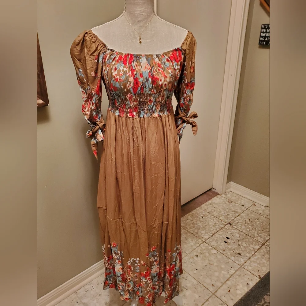 Dress - Picture 1 of 5